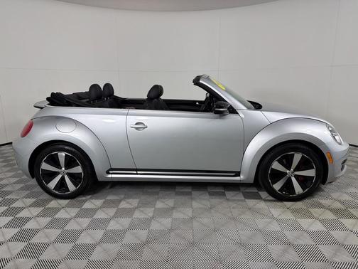 2013 Volkswagen Beetle 2.0T