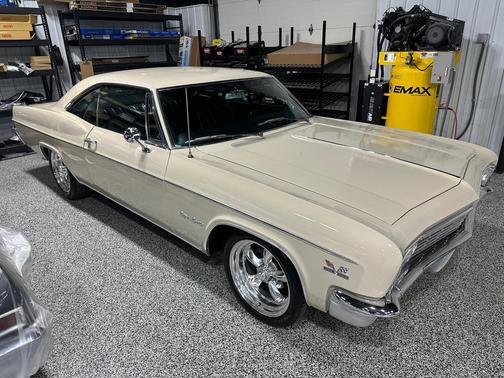 1966 Chevrolet Impala SS