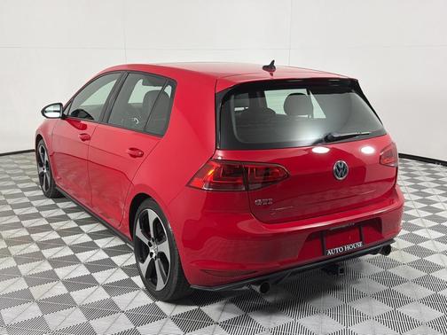 Tornado Red 2016 Volkswagen Golf GTI 2.0T SE w/Performance Package 4-Door