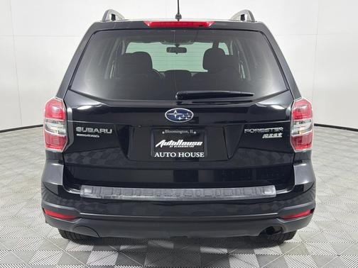 Crystal Black Silica 2015 Subaru Forester 2.5i Premium