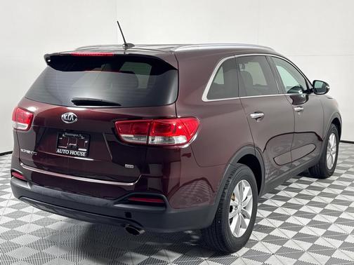 2017 Kia Sorento LX