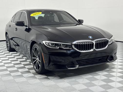 2019 BMW 330 i