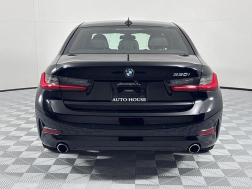 2019 BMW 330 i
