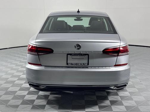 2021 Volkswagen Passat 2.0T SE
