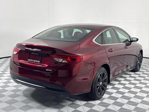 2016 Chrysler 200 LX
