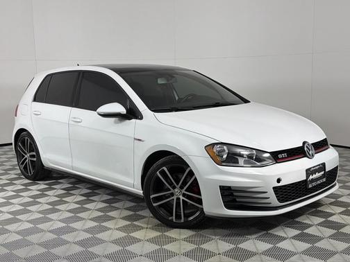 2016 Volkswagen Golf GTI 2.0T SE 4-Door