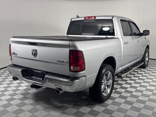 2015 RAM 1500 SLT