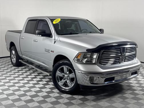 2015 RAM 1500 SLT
