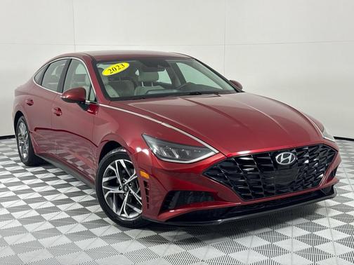 2023 Hyundai SONATA SEL
