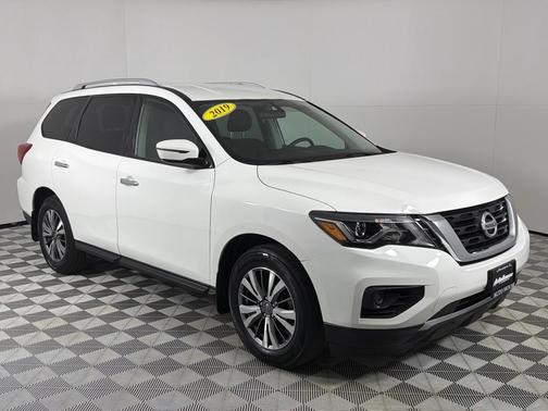 2019 Nissan Pathfinder S