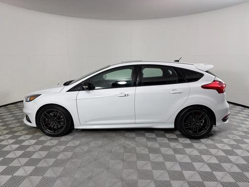 White 2016 Ford Focus ST Base