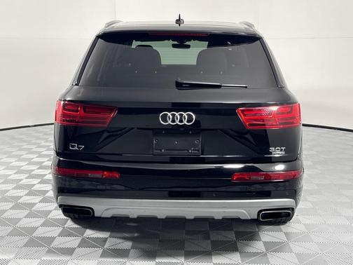 2017 Audi Q7 3.0T Premium