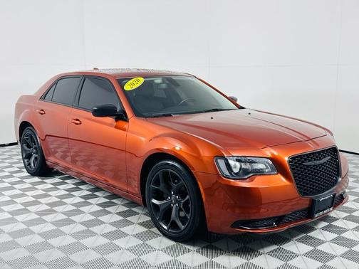 2020 Chrysler 300 Touring