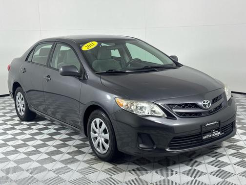 2011 Toyota Corolla LE