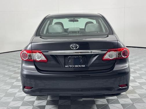 2011 Toyota Corolla LE