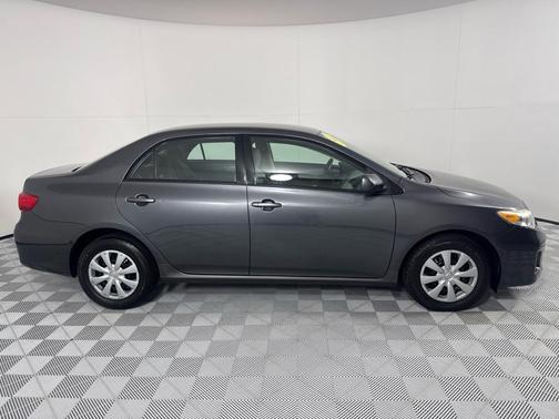 2011 Toyota Corolla LE