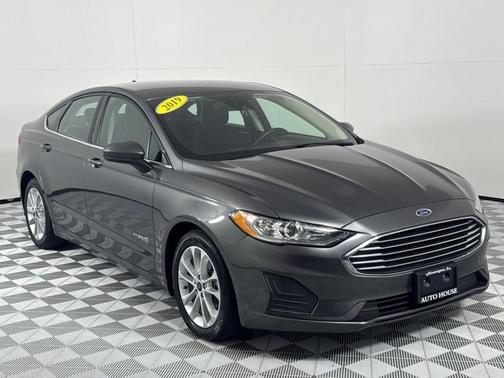 2019 Ford Fusion Hybrid SE