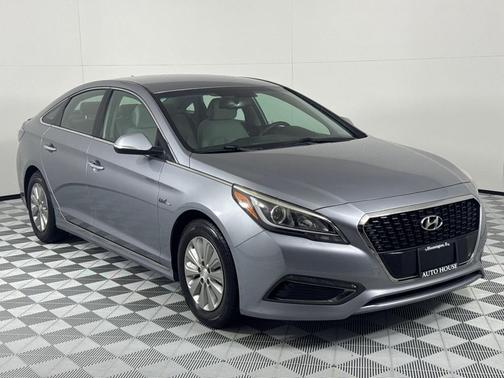 2016 Hyundai SONATA Hybrid SE