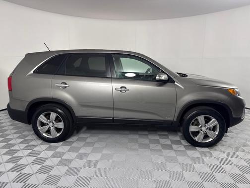 2013 Kia Sorento LX