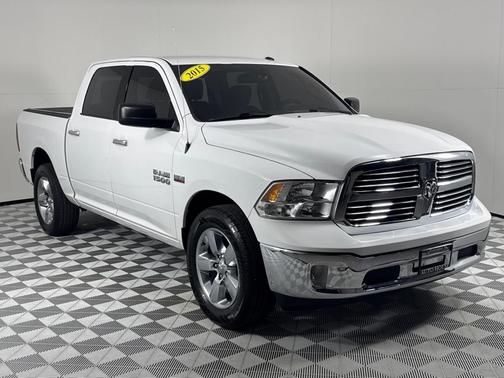 2015 RAM 1500 SLT