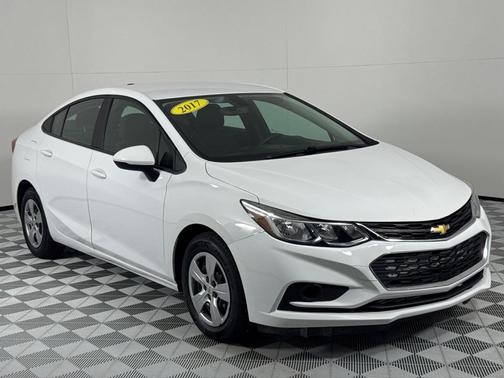 2017 Chevrolet Cruze LS