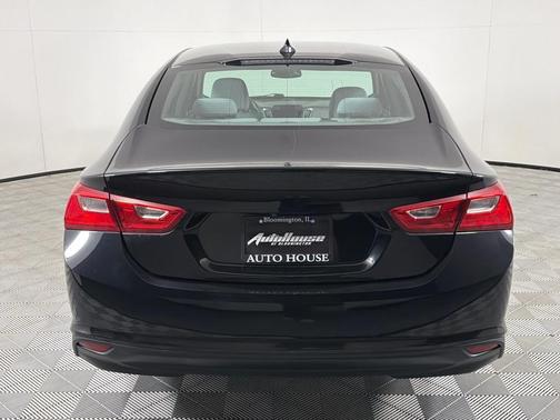 2017 Chevrolet Malibu 1LT