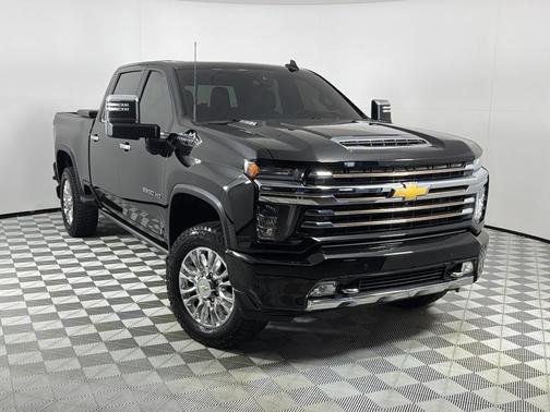 Black 2022 Chevrolet Silverado 2500 High Country