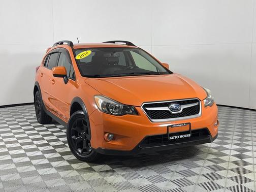 Tangerine Orange Pearl 2014 Subaru XV Crosstrek 2.0i Limited
