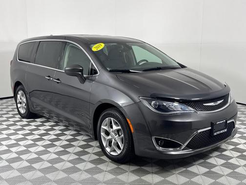 2019 Chrysler Pacifica Touring Plus
