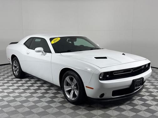 2015 Dodge Challenger SXT