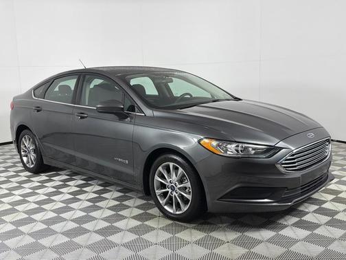 2017 Ford Fusion Hybrid SE