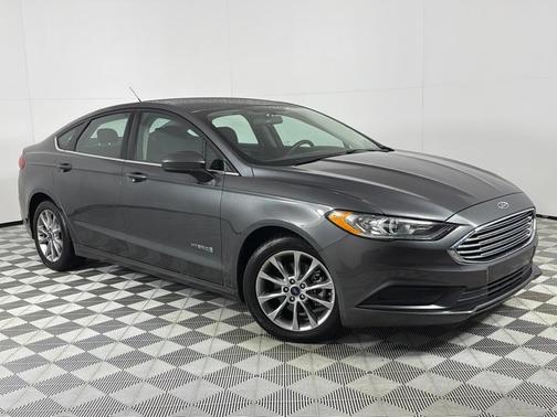 2017 Ford Fusion Hybrid SE