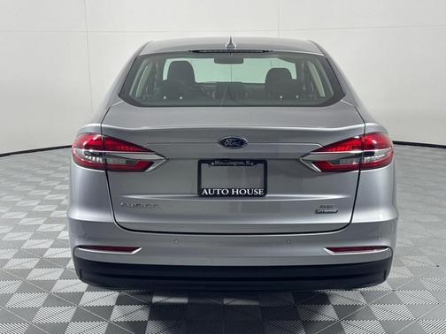 2020 Ford Fusion Hybrid SE