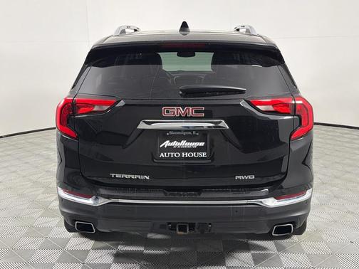 Black 2019 GMC Terrain SLT