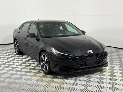 Black 2023 Hyundai ELANTRA SEL