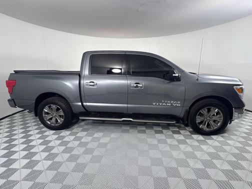 2019 Nissan Titan SV
