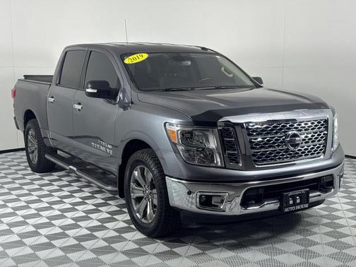 2019 Nissan Titan SV