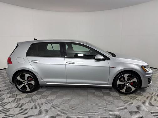 2016 Volkswagen Golf GTI 2.0T S 4-Door