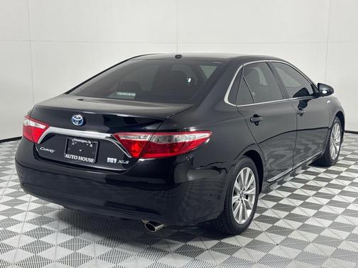 2017 Toyota Camry Hybrid 