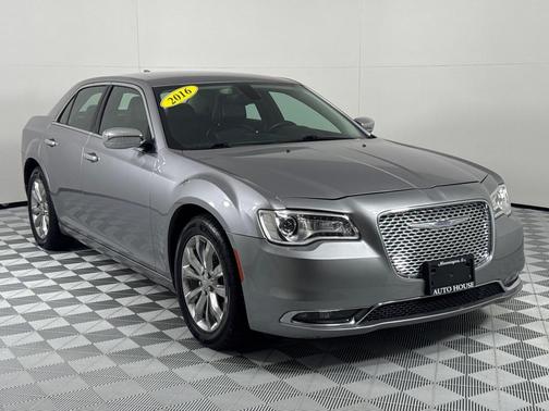 2016 Chrysler 300 Limited