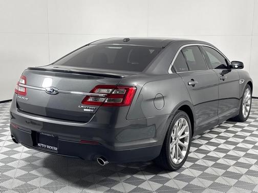 2017 Ford Taurus Limited
