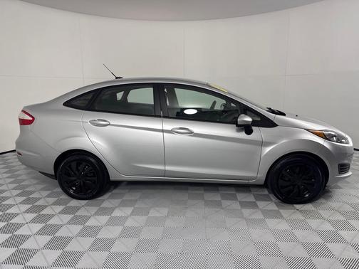 2016 Ford Fiesta S