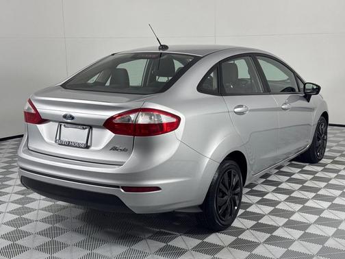 2016 Ford Fiesta S