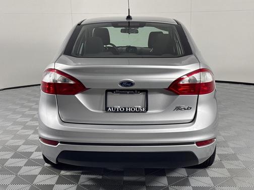 2016 Ford Fiesta S