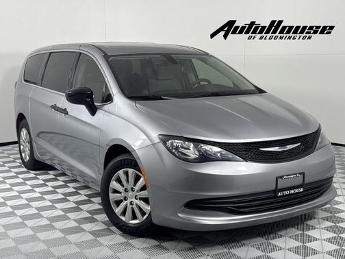 2020 Chrysler Voyager L