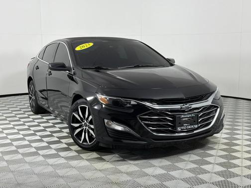 Black 2023 Chevrolet Malibu RS
