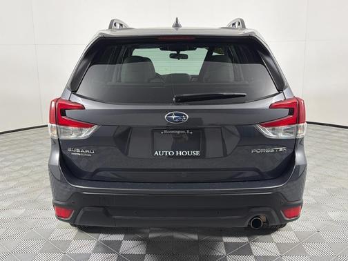 Magnetite Gray Metallic 2023 Subaru Forester 2.5i Limited