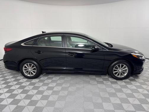 2018 Hyundai SONATA ECO