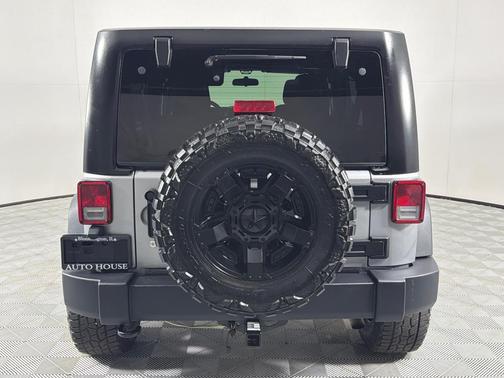 Silver 2017 Jeep Wrangler Unlimited Sport