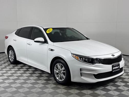 2017 Kia Optima LX